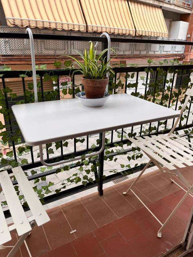 Precioso apartamento con patio Granada Exterior foto